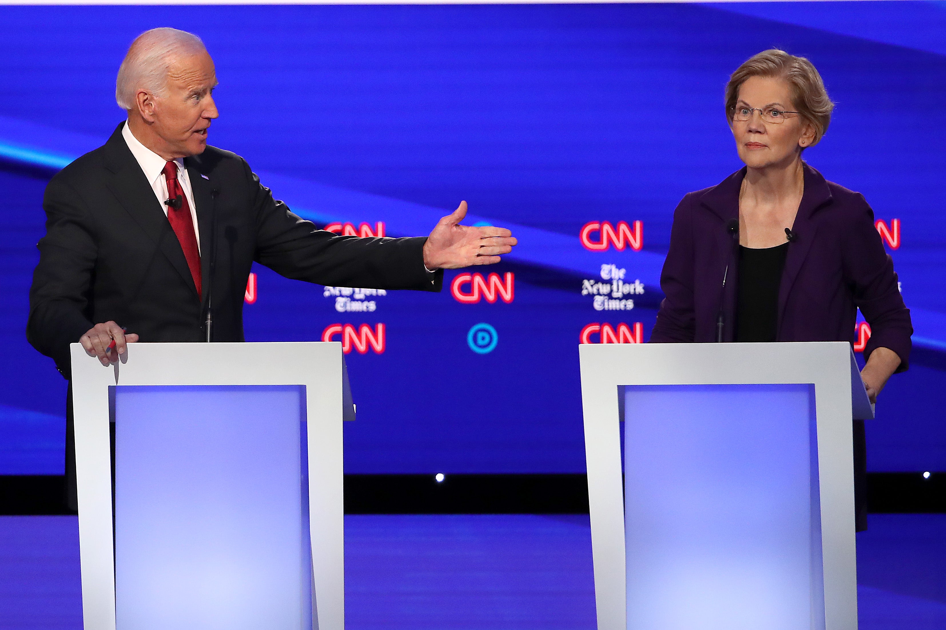 The Theme of Last Night's Democratic Debate Was 'Come For The Queen'