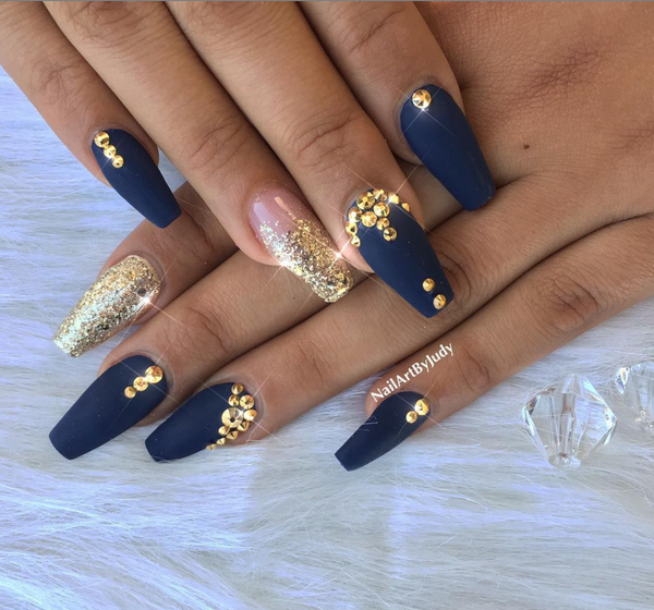 Rock Your School Colors For Homecoming With These Nails - Essence