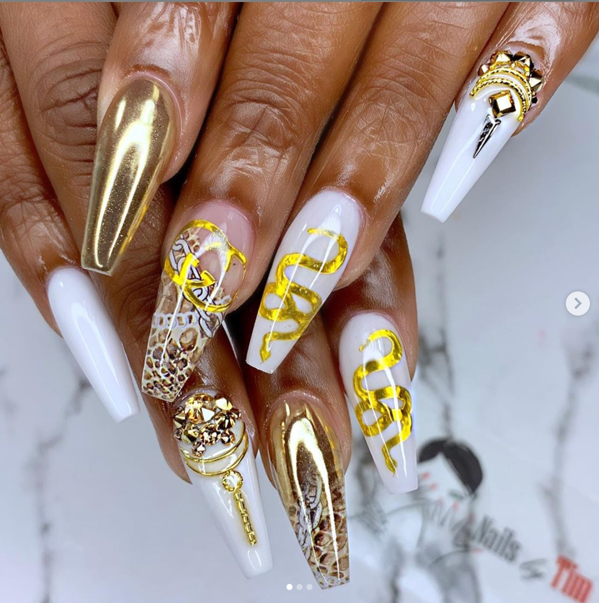 These Nails Let You Wear Your School Colors With Pride For Homecoming