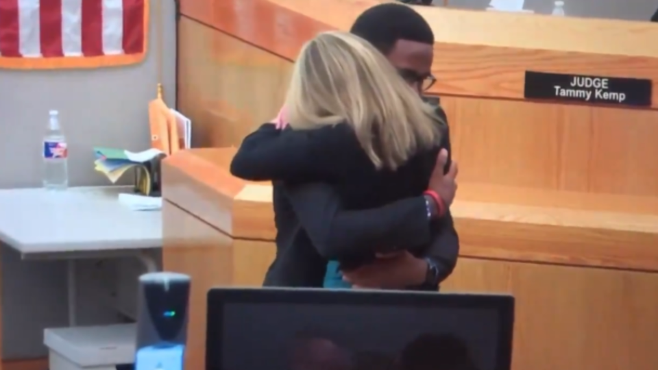 Hugs From Judge And Brother At Amber Guyger Sentencing Sets Off Black Twitter