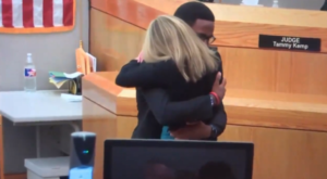 Hugs From Judge And Brother At Amber Guyger Sentencing Sets Off Black Twitter