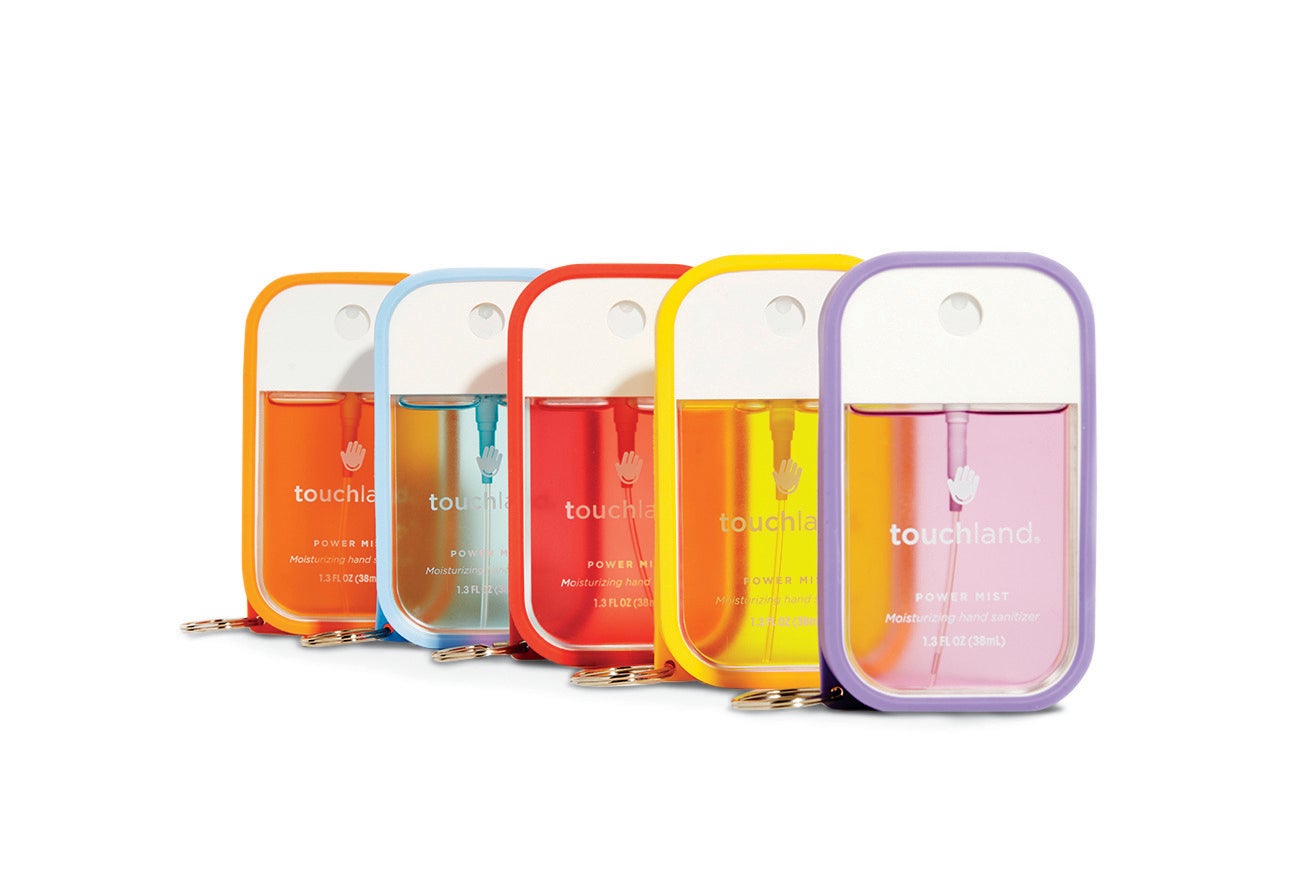 9 Gifts Perfect for the Jet-Setters in Your Life