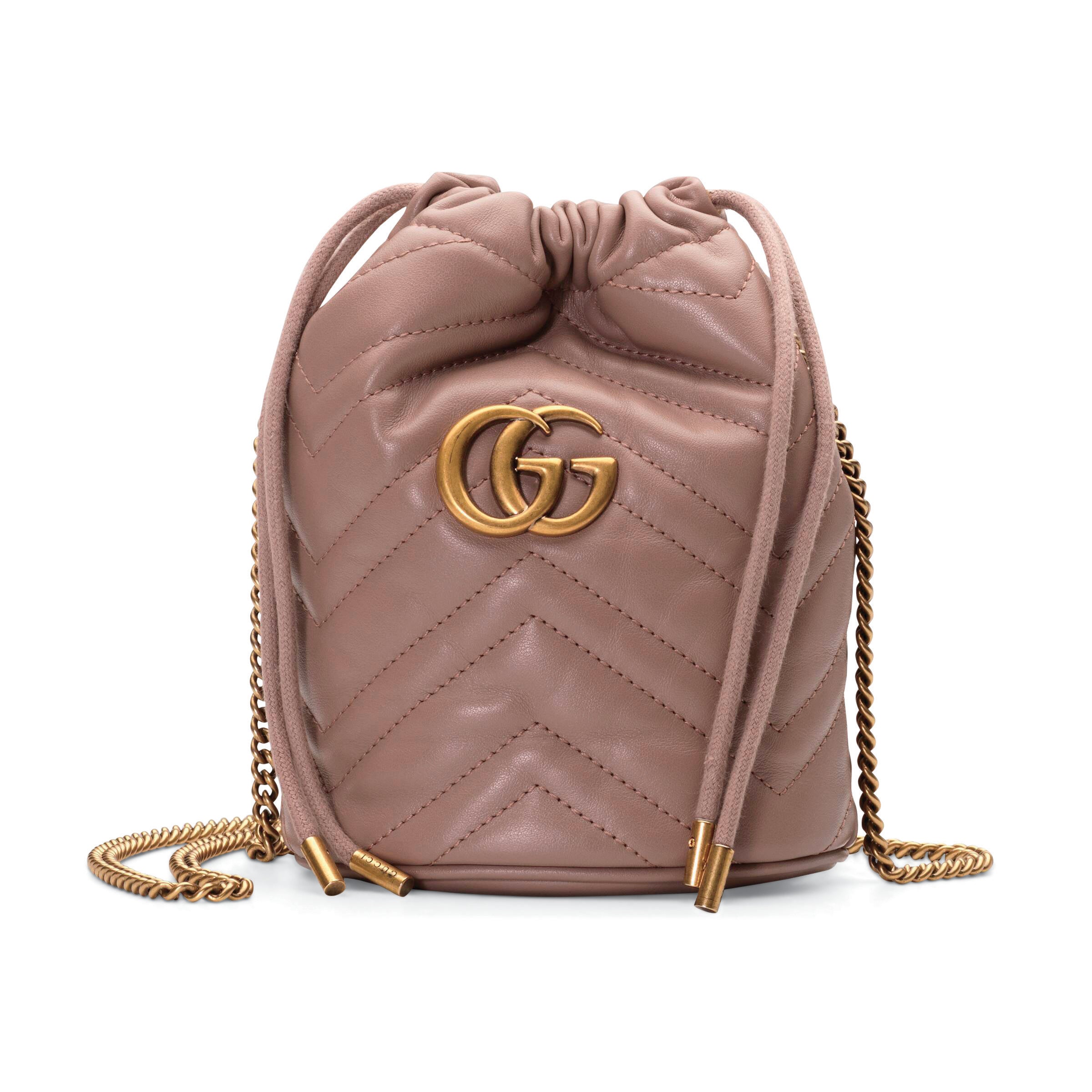 9 Gifts Perfect for the Jet-Setters in Your Life