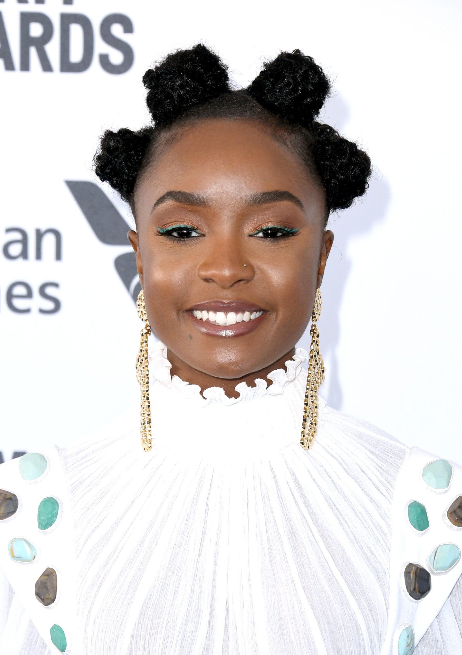 9 Beautiful Bantu Knot Styles To Try Right Now