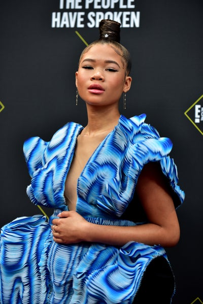 Storm Reid Electrifies The People’s Choice Awards Red Carpet
