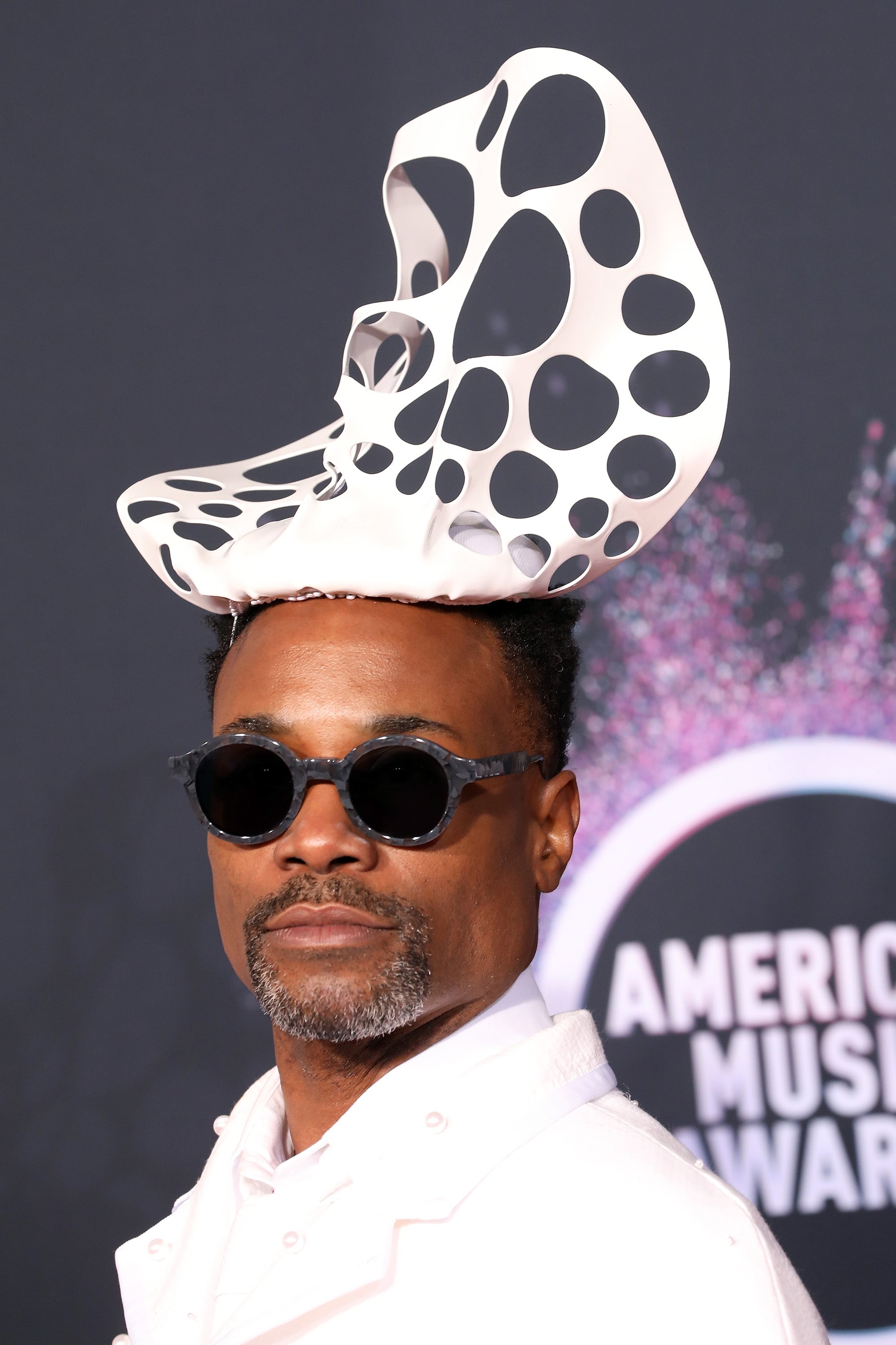 The Battle Of The Headpieces At The AMAs