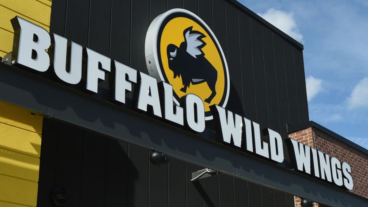 Buffalo Wild Wings Employees Fired After Asking Group To Move For Racist Customer