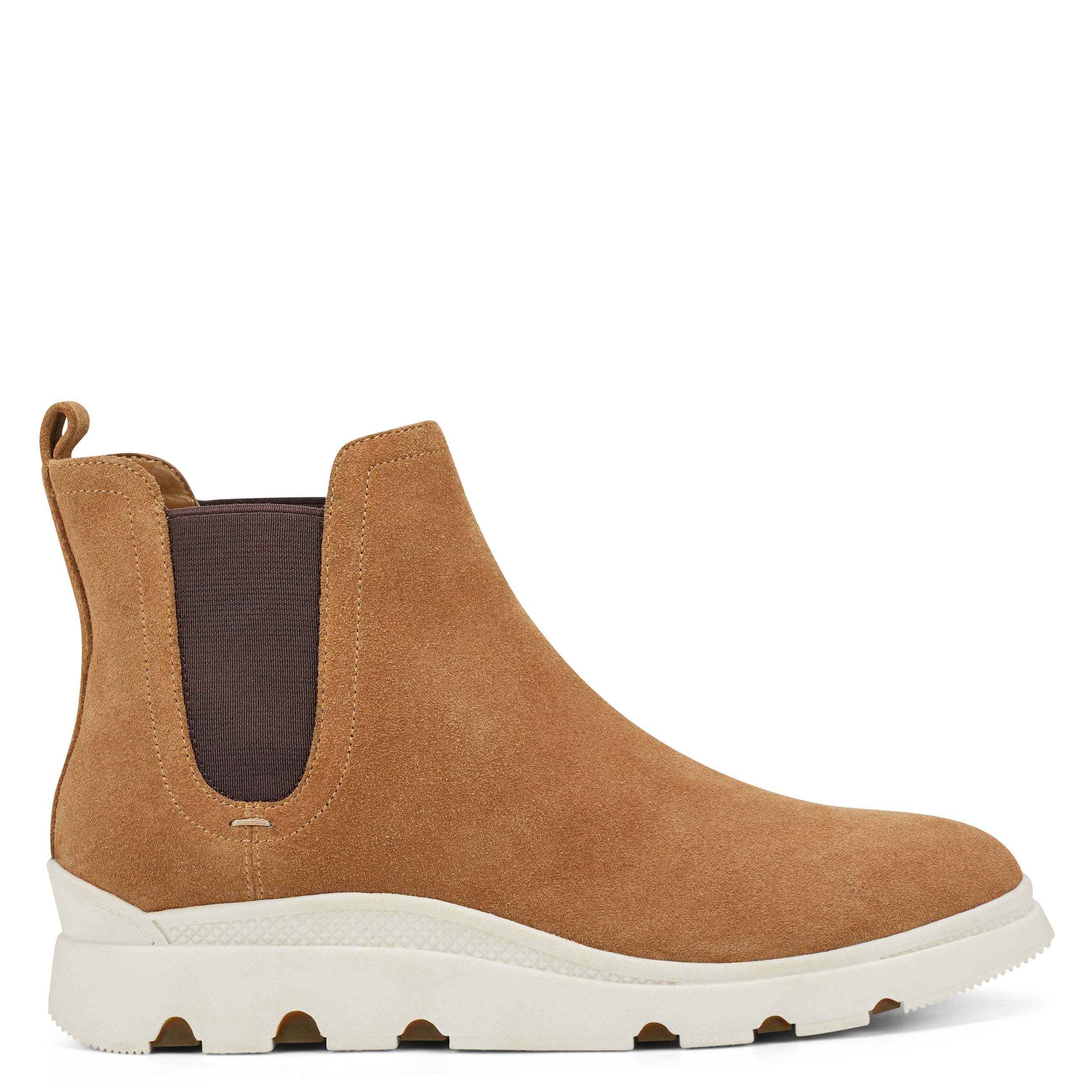 Tyra Banks Shares Her 3 Fashion Must-Haves For Fall