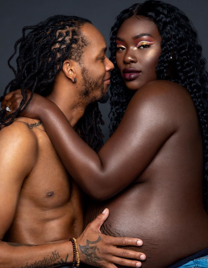 This Black Mom Beautifully Embraced Her Stretch Marks In A Maternity Shoot