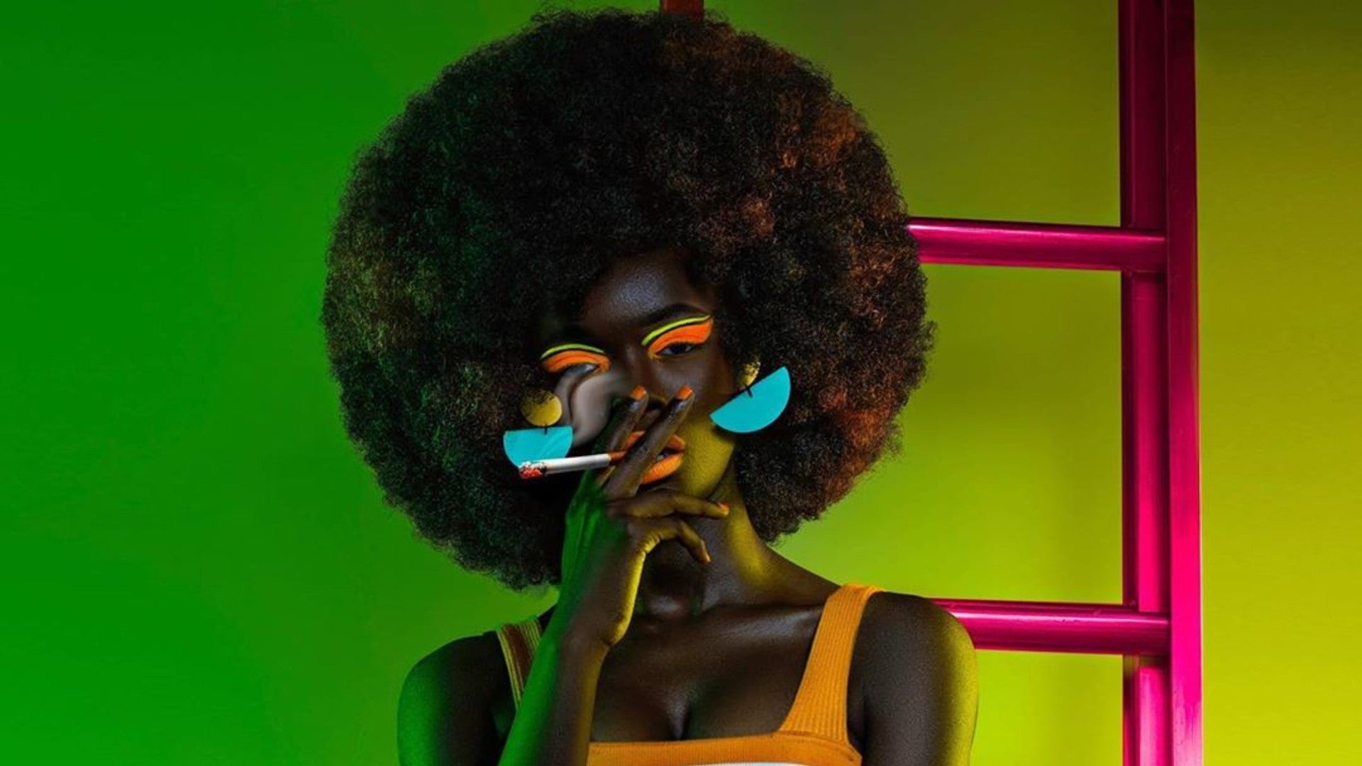 What I Double-Tapped This Weekend: Neon Is A Whole Mood