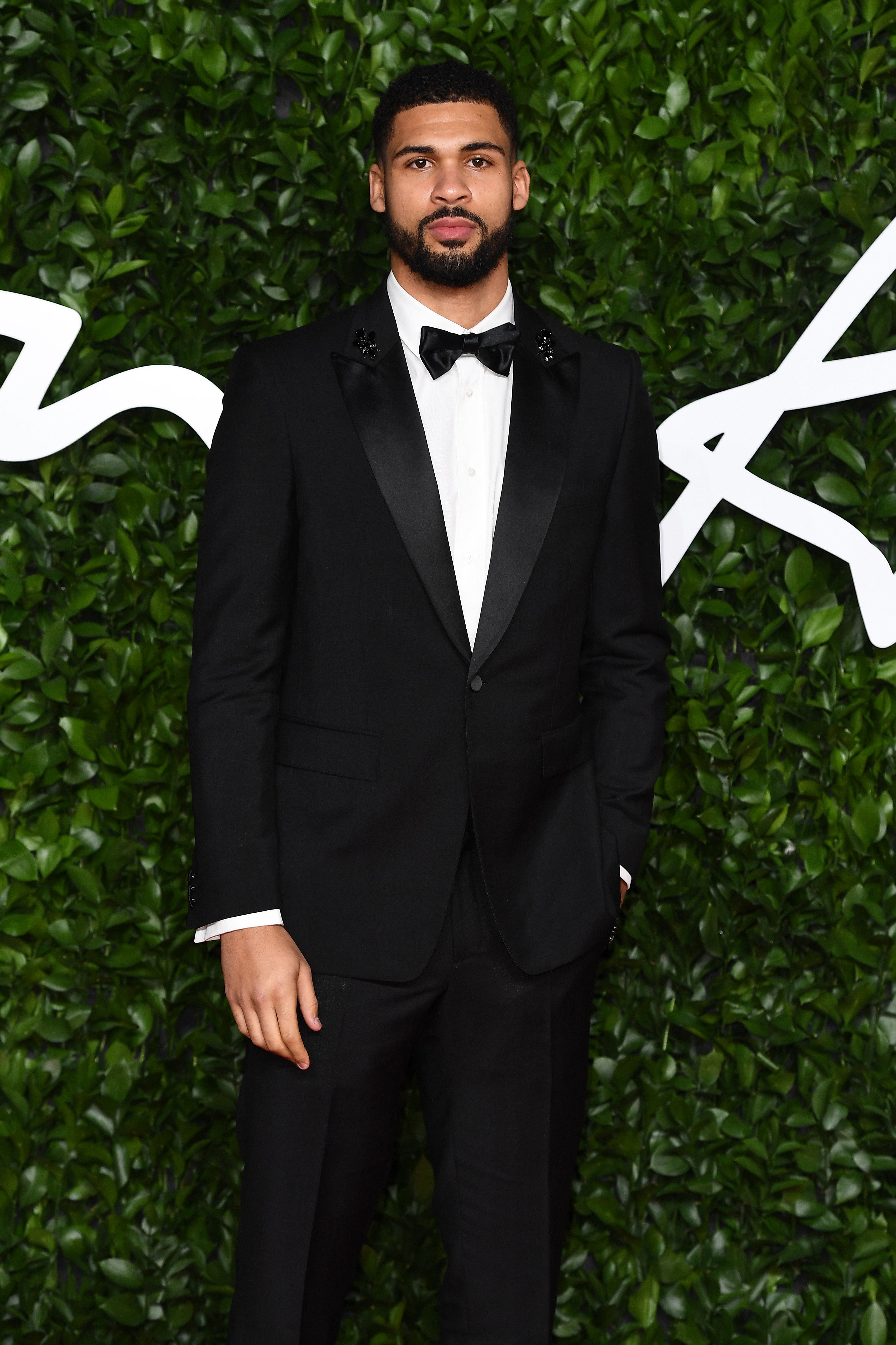 The Best Red-Carpet Looks At The 2019 Fashion Awards