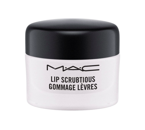 The Best Scrubs For Dry Lips Essence