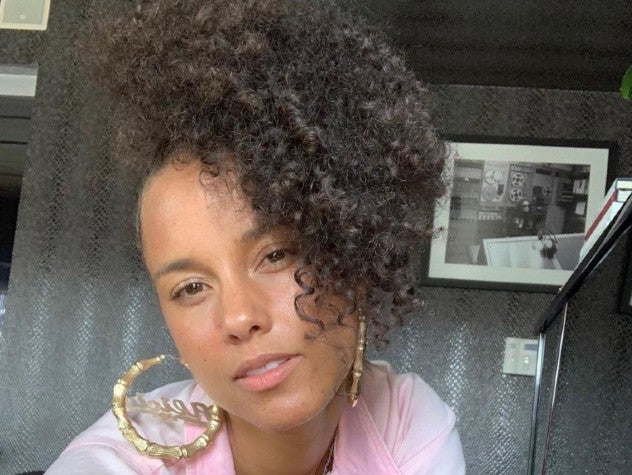 Alicia Keys Reveals Her Secrets To Glowing Skin In 'Get Unready With Me' Tutorial