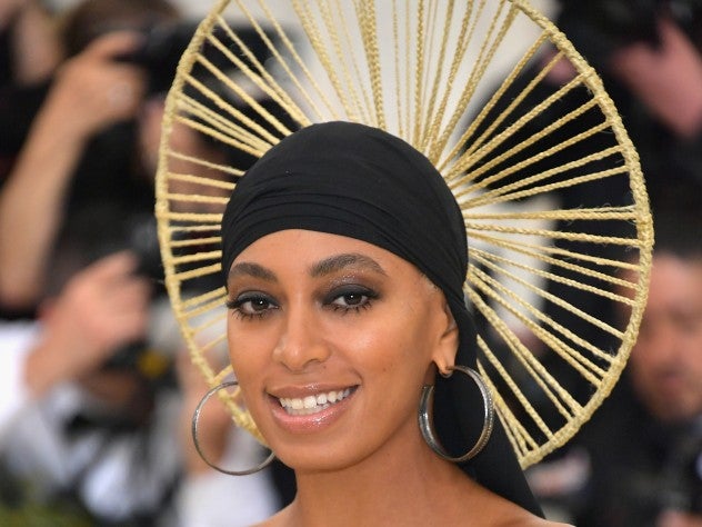 Solange’s Beauty Posts Are The Monday Motivation We Need