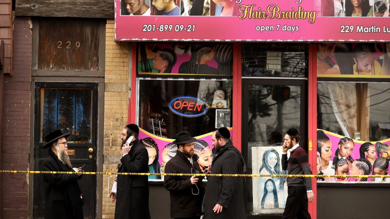 Jersey City Shooting Suspects Allegedly Targeted Kosher Bodega Essence
