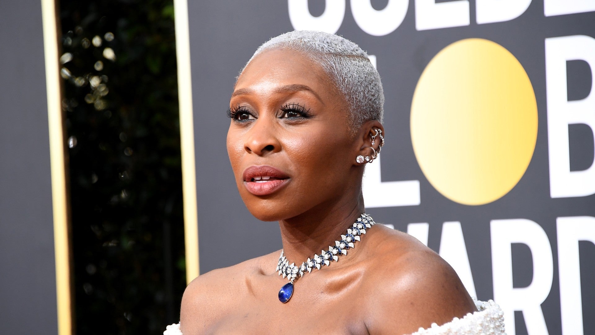 Get Cynthia Erivo's Tinted Golden Globes Pixie Without Damaging Your Hair