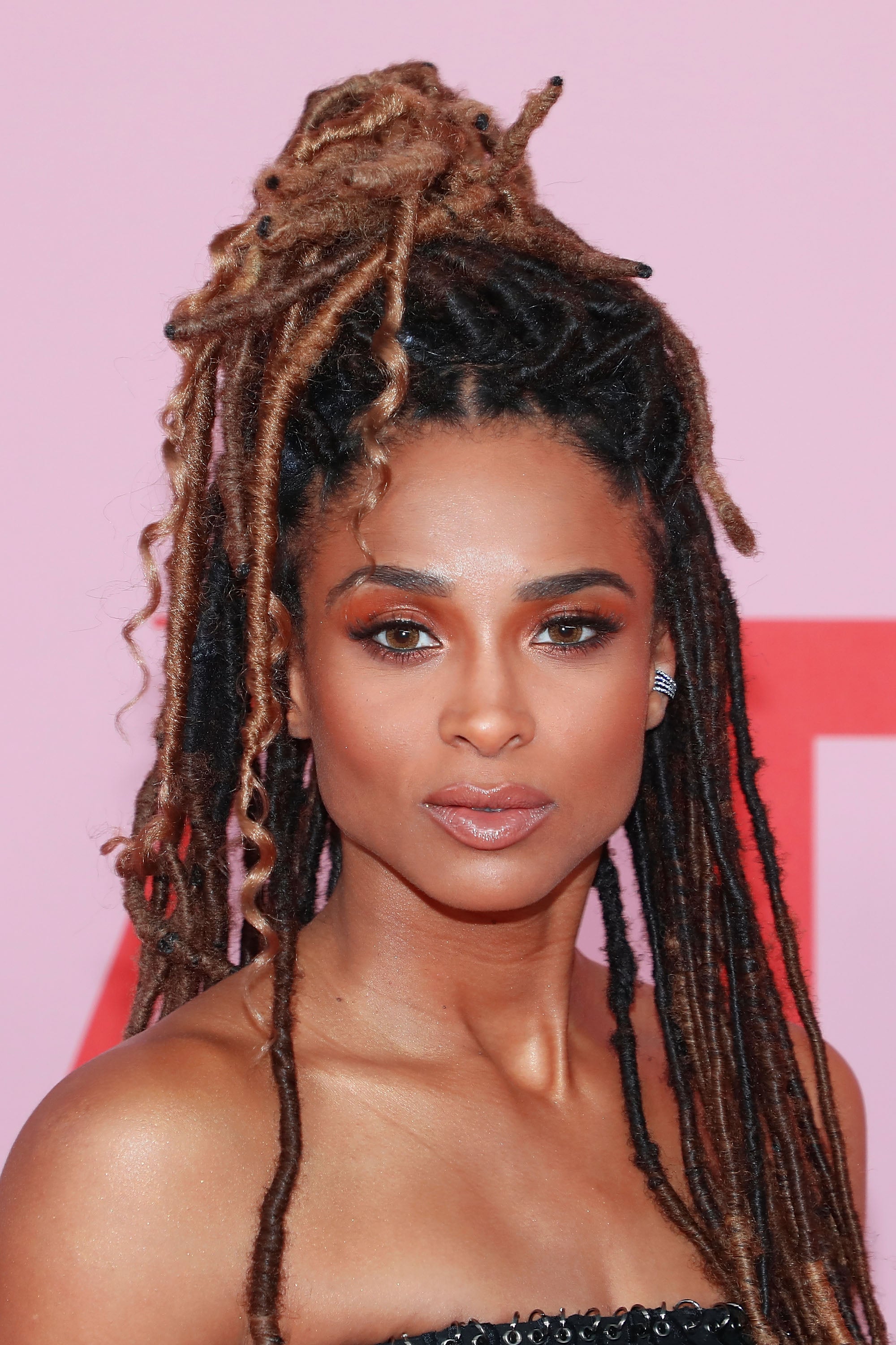 10 Celebrity Hair And Makeup Trends We're Bringing Into 2020