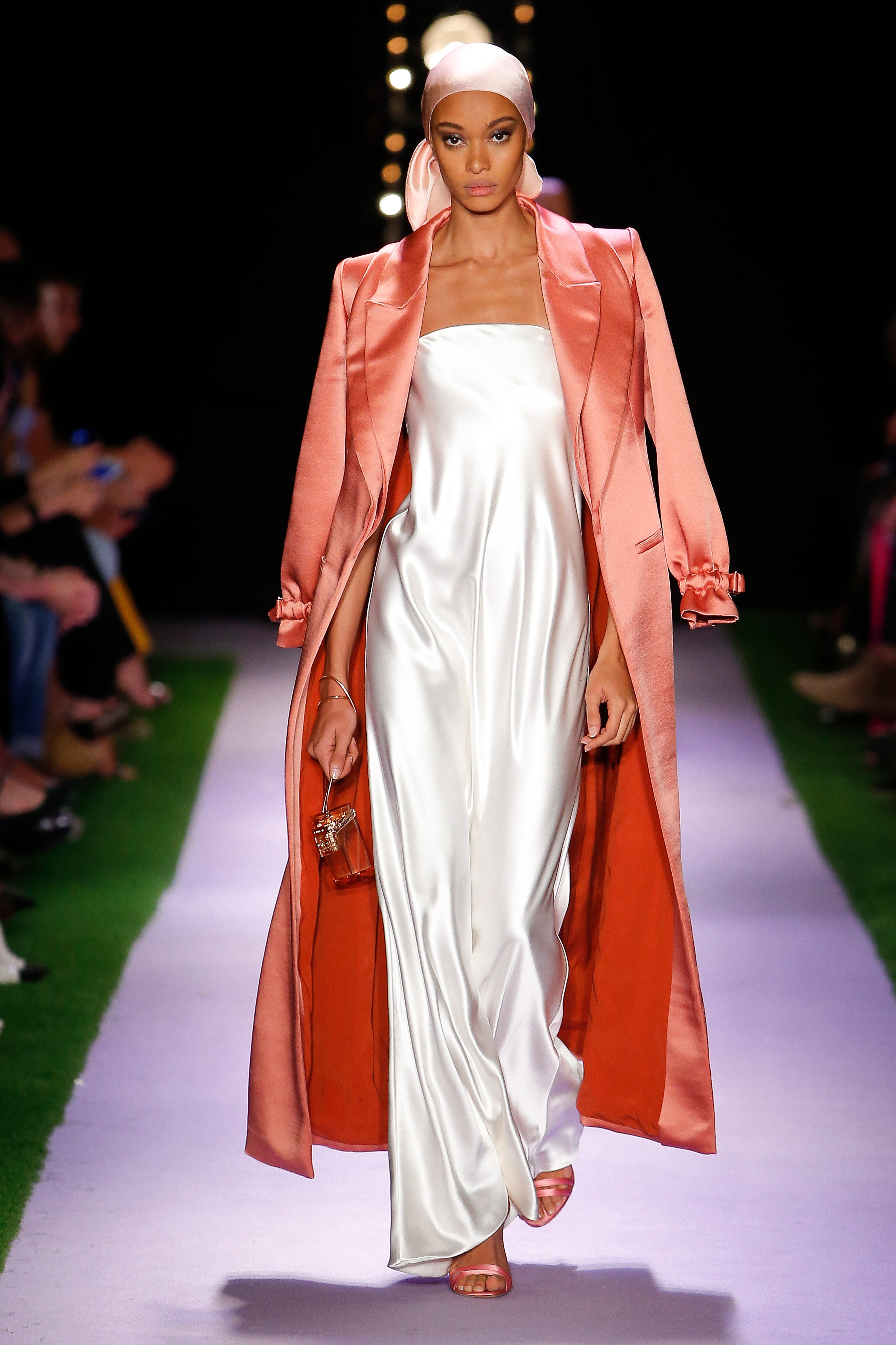 Runway Looks We'd Love To See At The 2020 Golden Globes