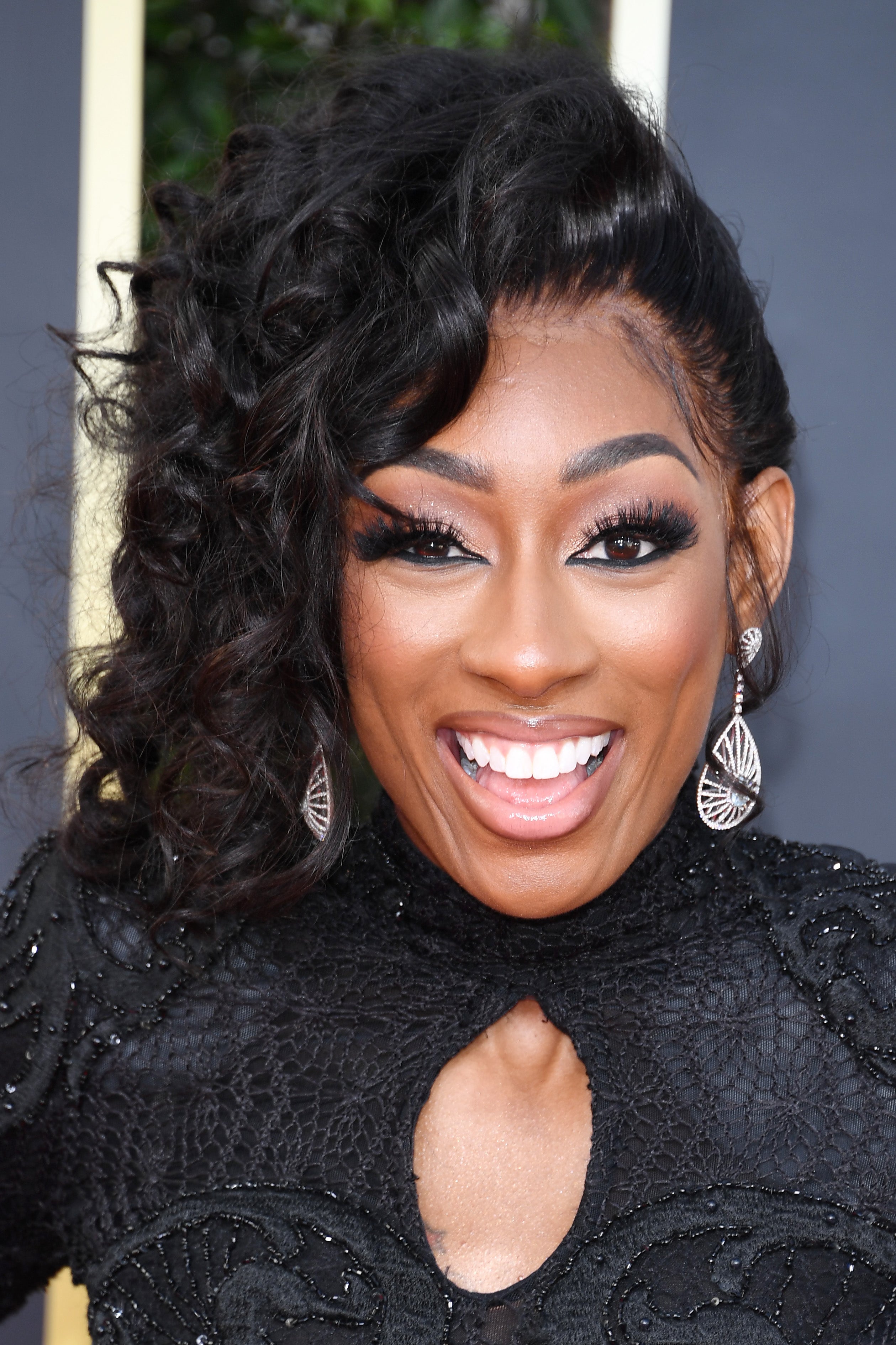 Red Carpet Beauty From The 77th Annual Golden Globe Awards