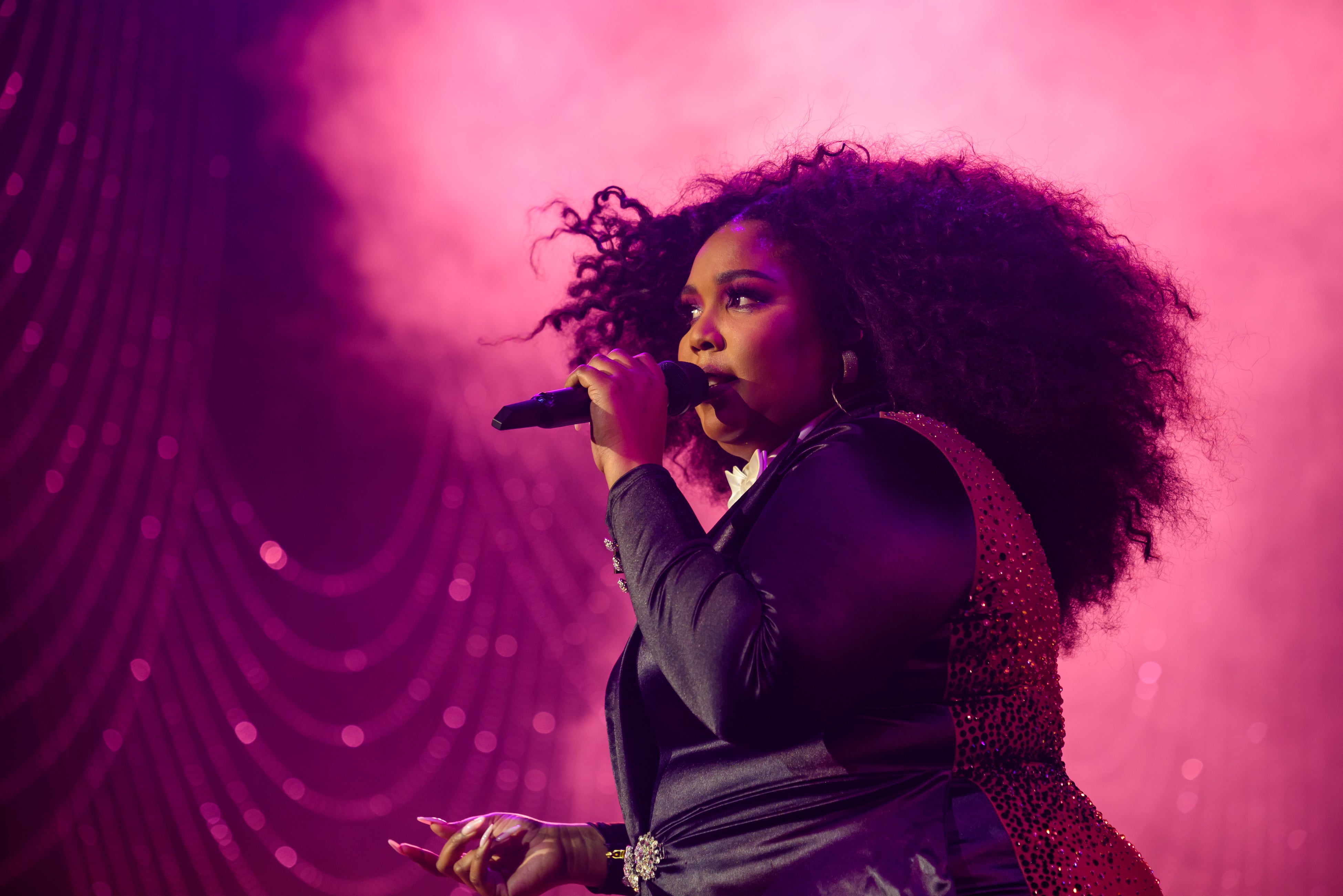 Lizzo Reflects On Her Inspirational Glow-Up In The Last Decade