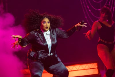 Lizzo Hits The Stage For Spectacular New Year’s Performance In Vegas!