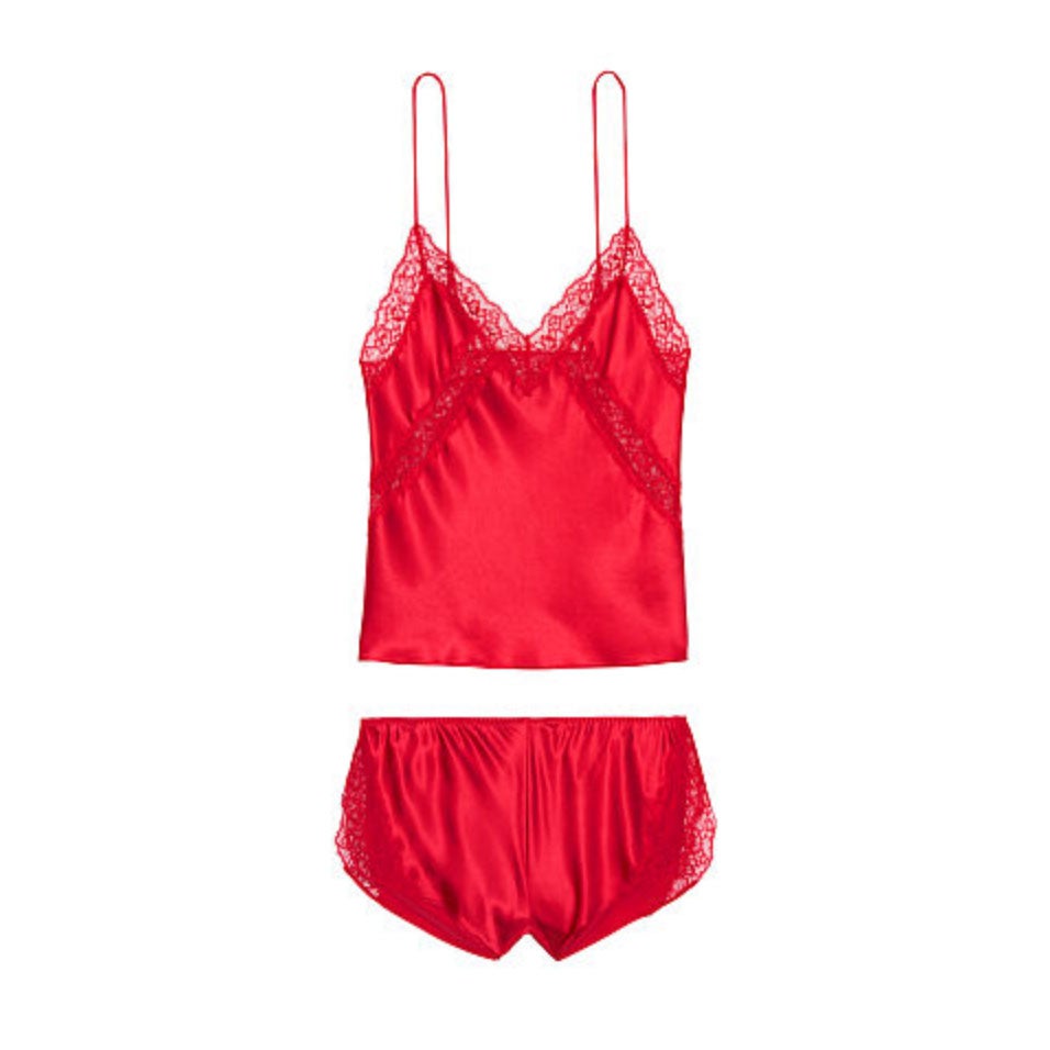 Jasmine Sanders Talks Valentine's Day Style