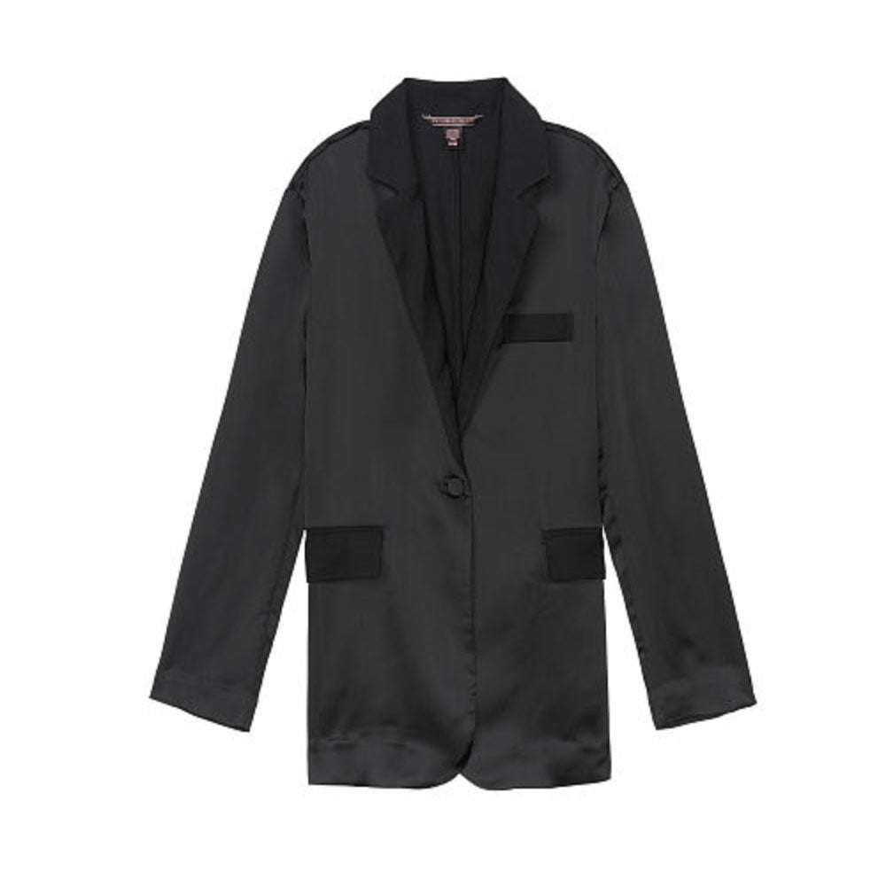 Jasmine Sanders Talks Valentine's Day Style