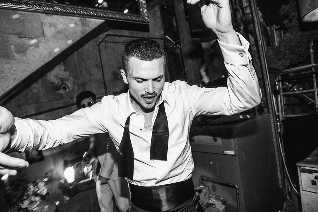 Zoë Kravitz Finally Dropped The Gorgeous Wedding Photos We've Been Waiting On