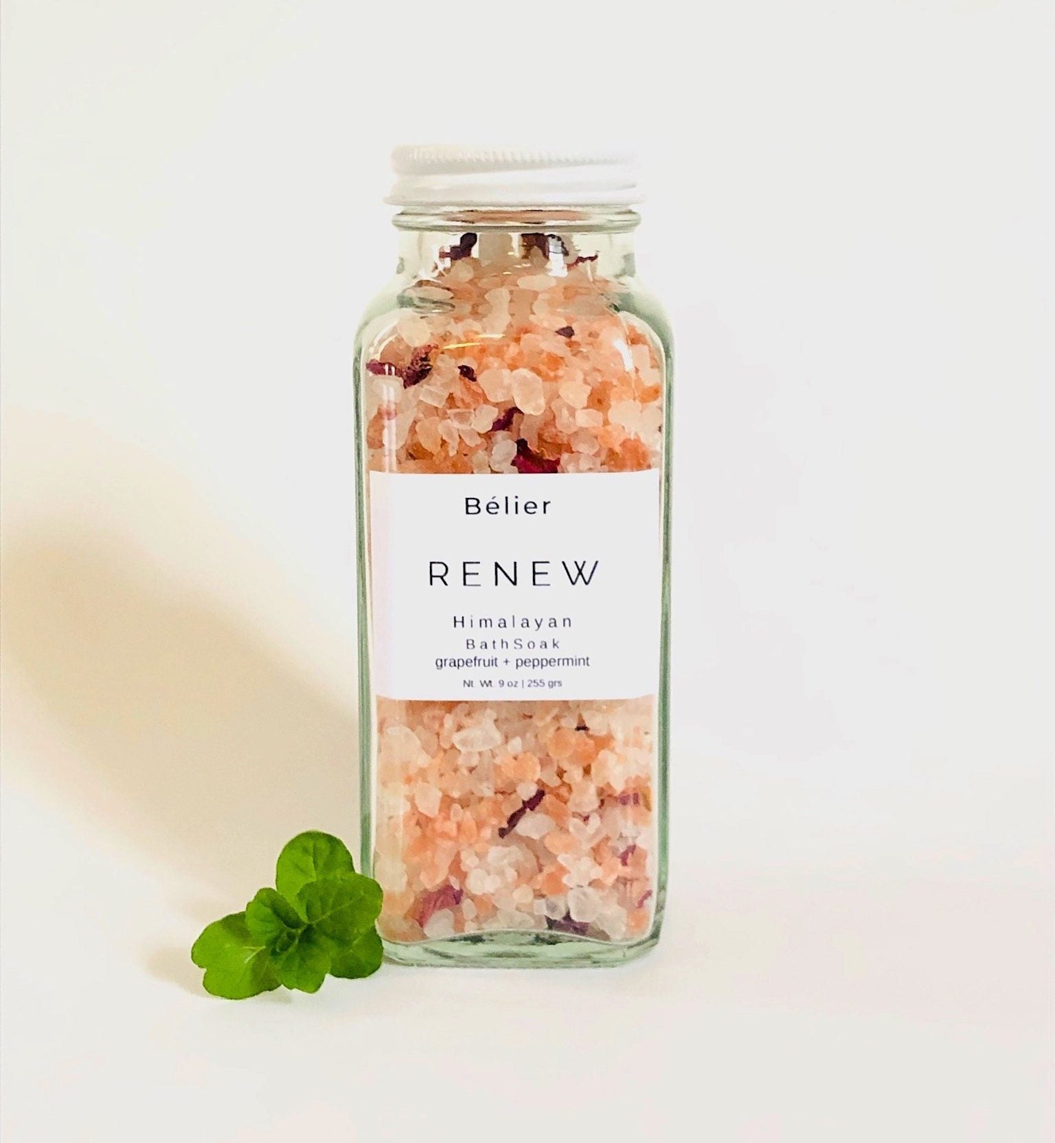 Treat Your Sis! 10 Luxe Looking Beauty Gifts To Give Her This Galentine's Day