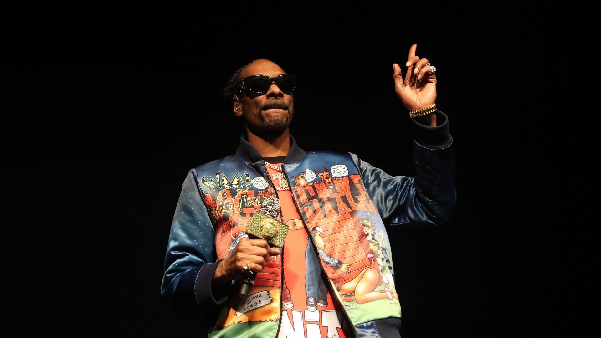 Snoop Dogg Apologizes To Gayle King For 'Disrespectful' Rant