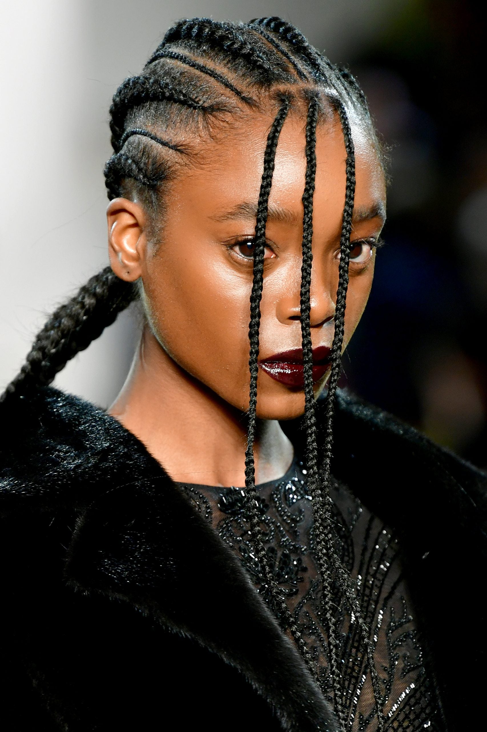 The Hairstyles At LaQuan Smith’s Show Invokes Hip Hop And R&B Legends