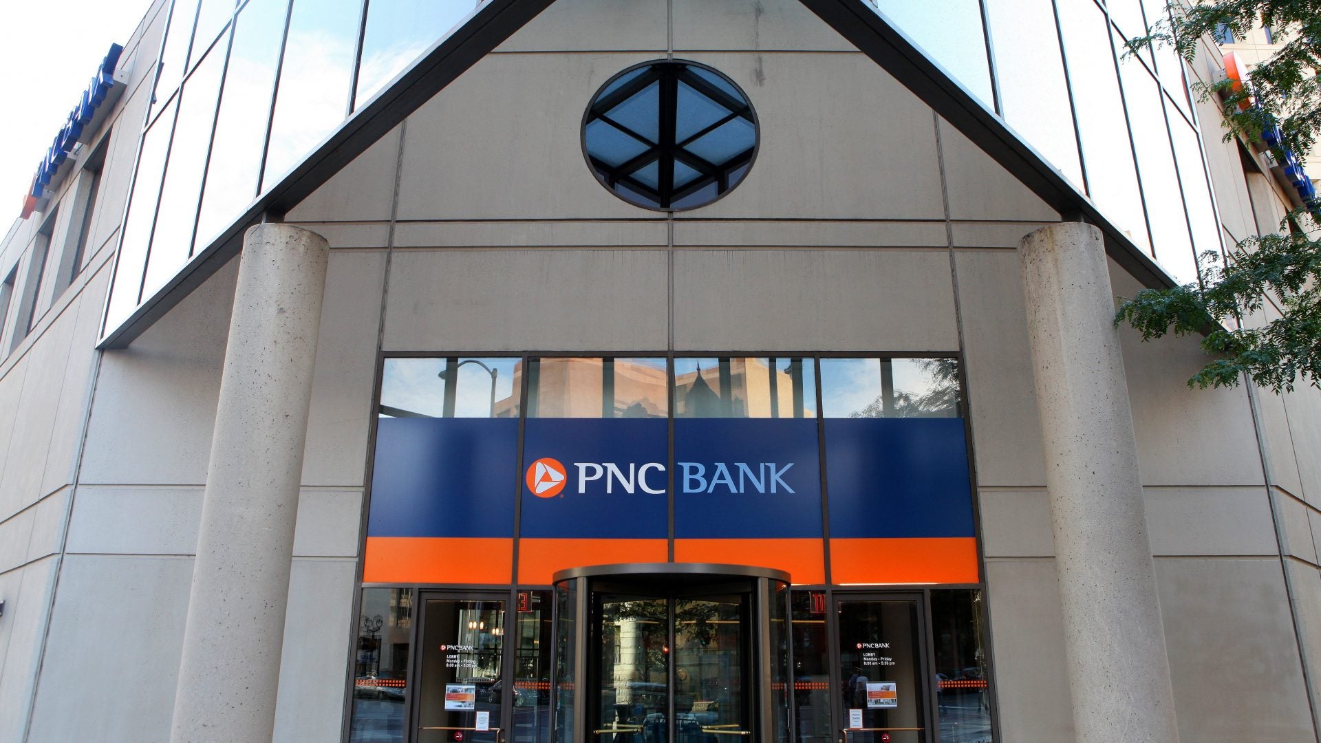 Pnc Bank Ordered To Pay Former Black Employee 24 Million Essence