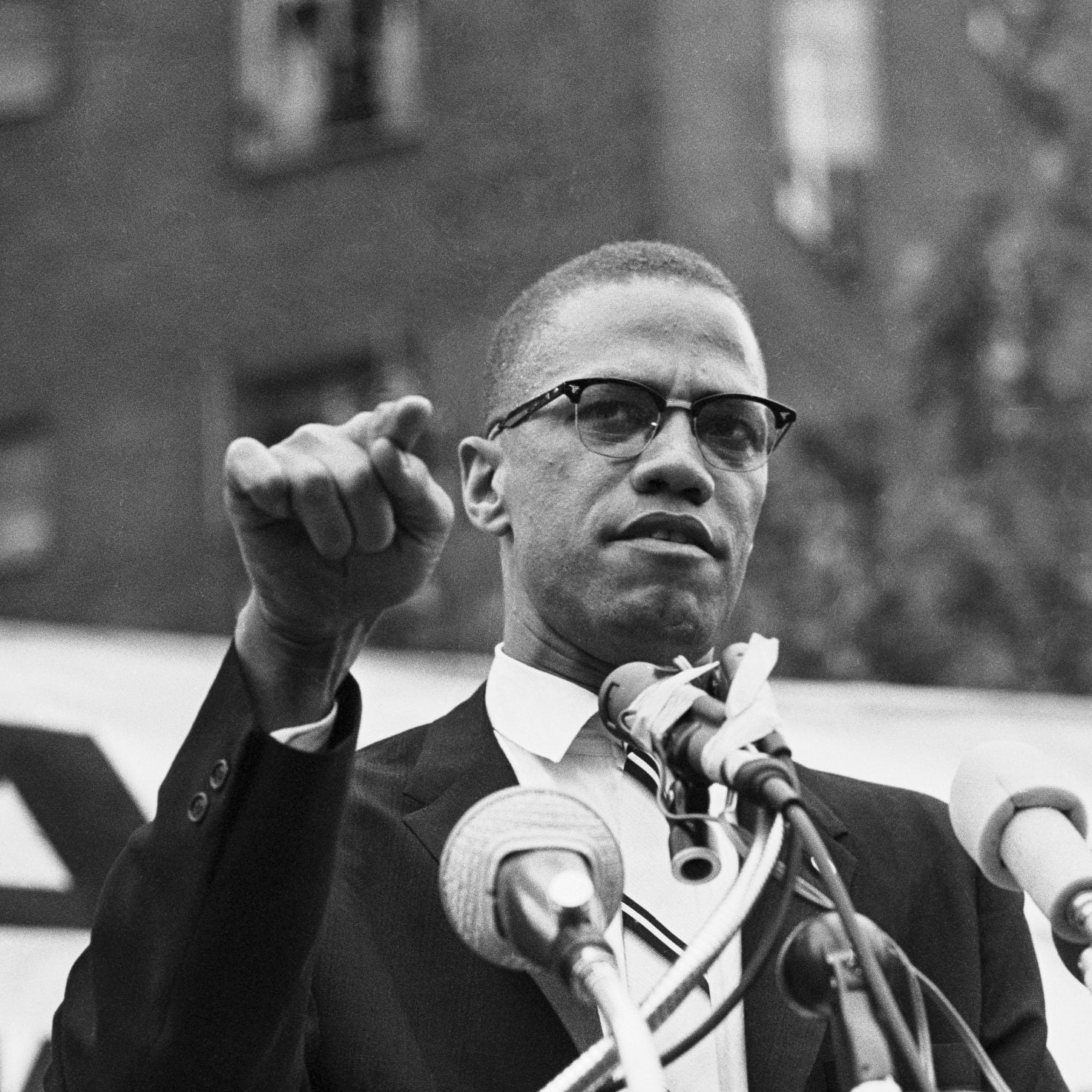 Manhattan DA Reexamining The Assassination Of Malcolm X