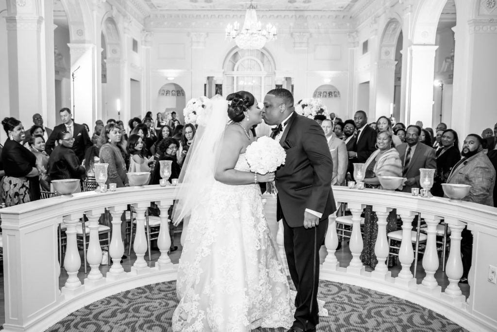 Bridal Bliss: 15 Sweet Kisses That Will Instantly Make You Believe In Love