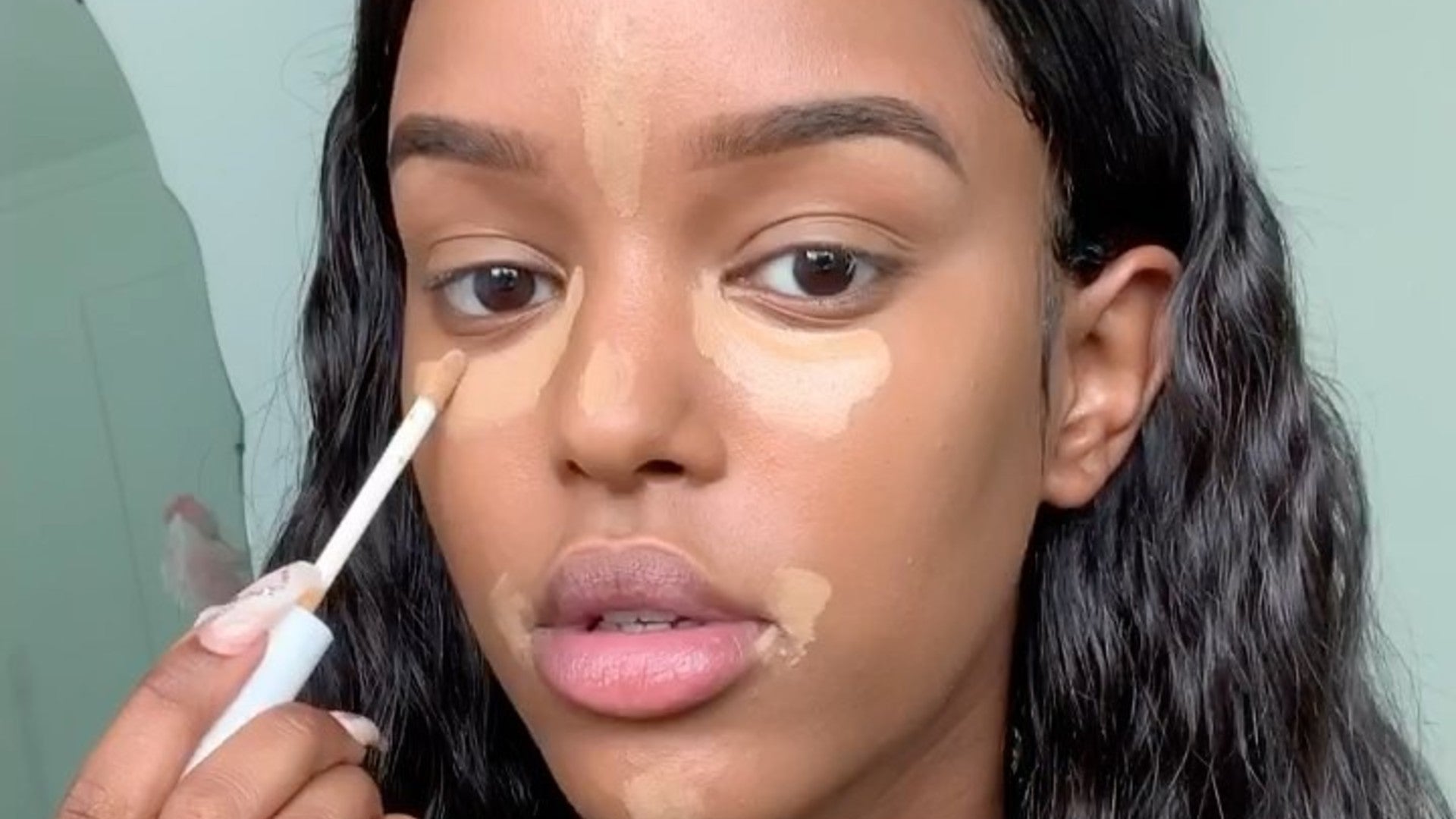 Try This Quick Daytime Makeup Routine For New York Fashion Week