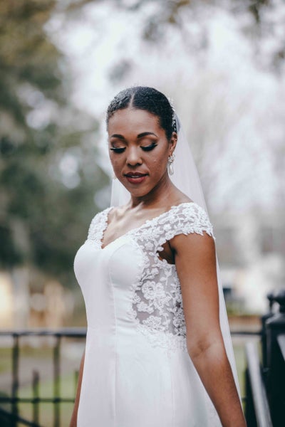 Anomalie Guarantees Wedding Dresses Will Make It On Time