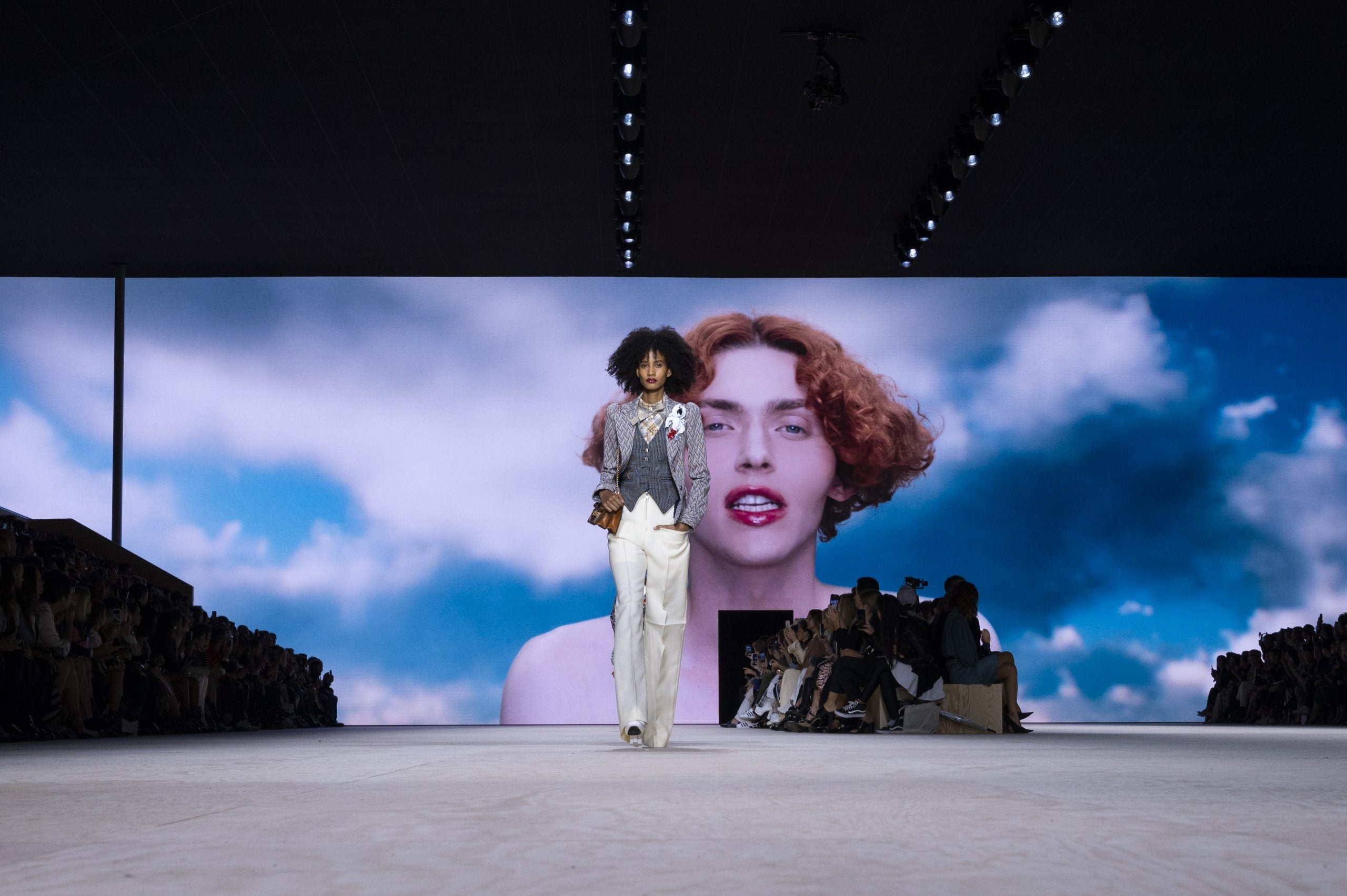 Watch Louis Vuitton Women's Fall-Winter 2020 Show Live