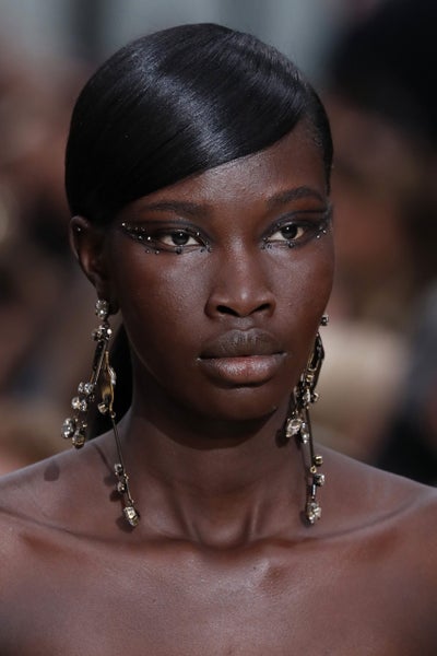 5 Gorgeous Graphic Eyeliner Looks To Try From Paris Fashion Week