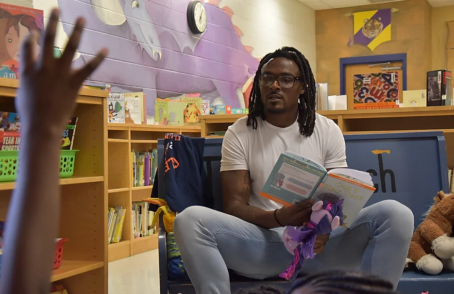 This NFL Player Is Making Black Children Fall In Love With Reading
