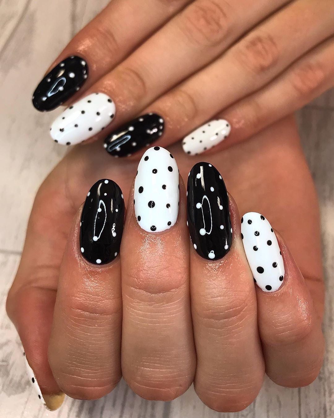 Get Into These Hot Black And White Nail Designs For Spring