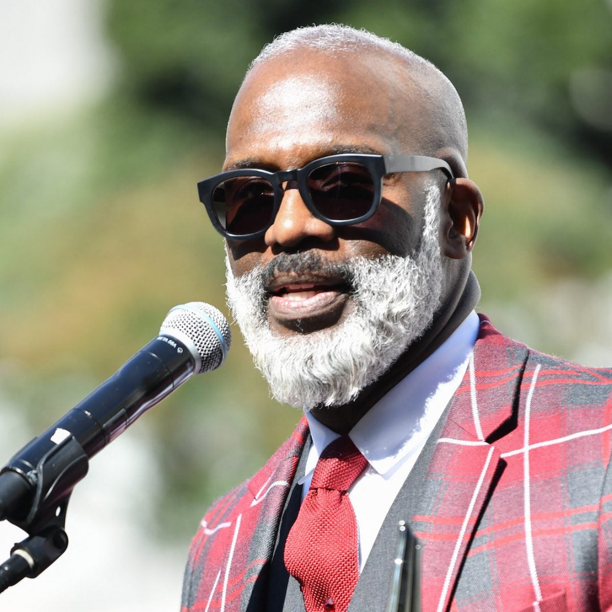 BeBe Winans Reveals He, His Mother And Brother All Contracted COVID-19