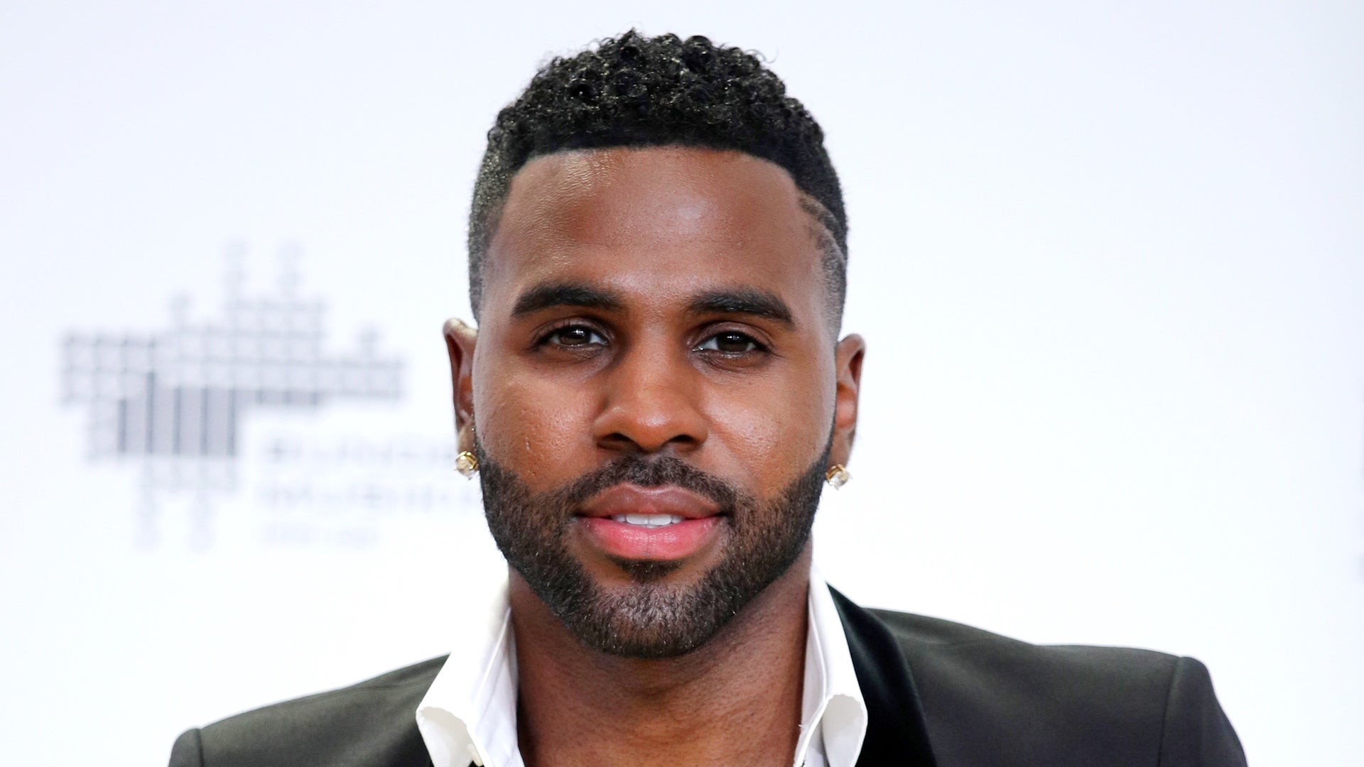 Jason Derulo Shaved Off His Eyebrow And It Was Painful To Watch