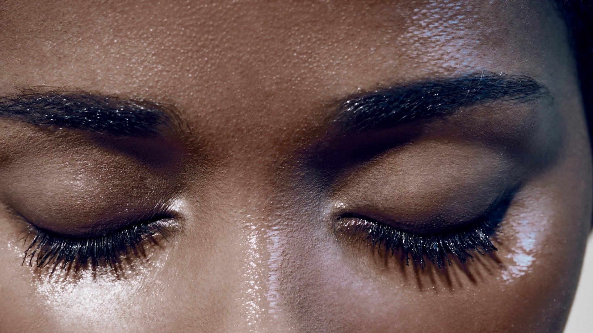 You've Been Applying Your Lashes Wrong, Quon Wilson Is Here To Help