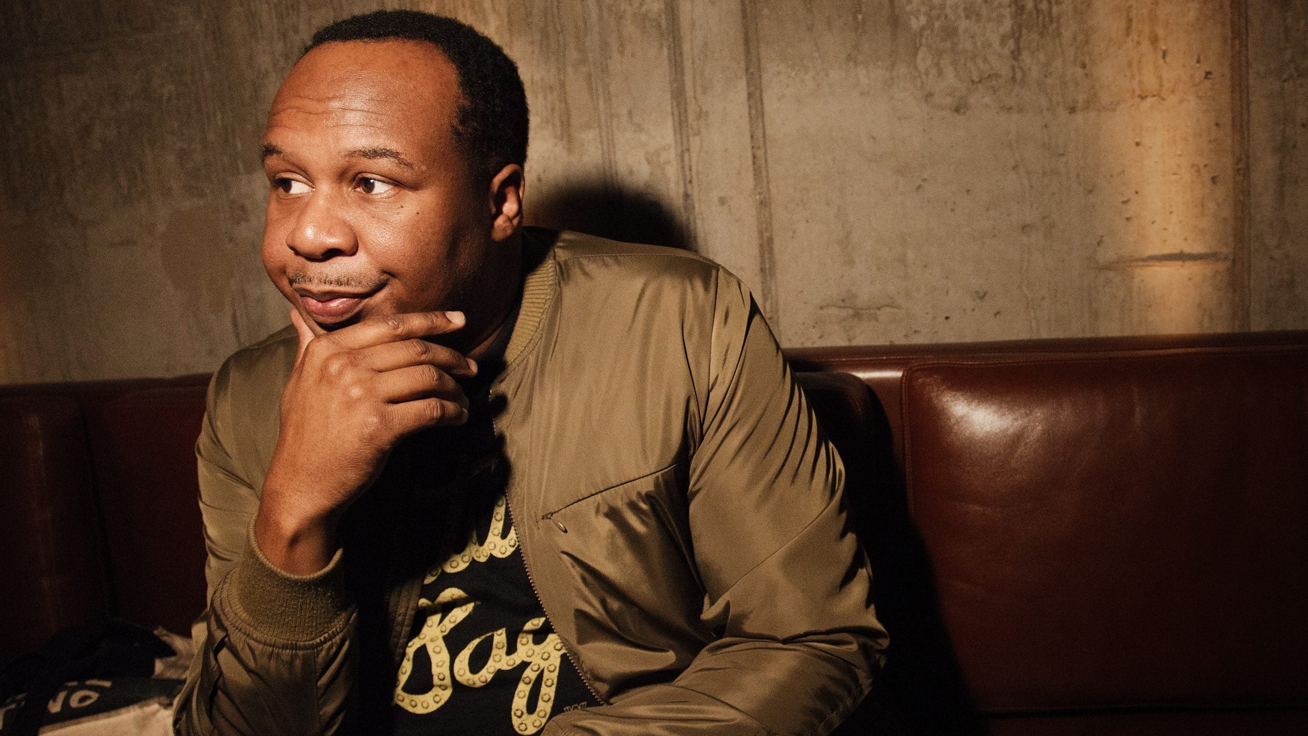 Comic Roy Wood Jr. Gathers Support For Comedy Club Employees Affected By Covid-19