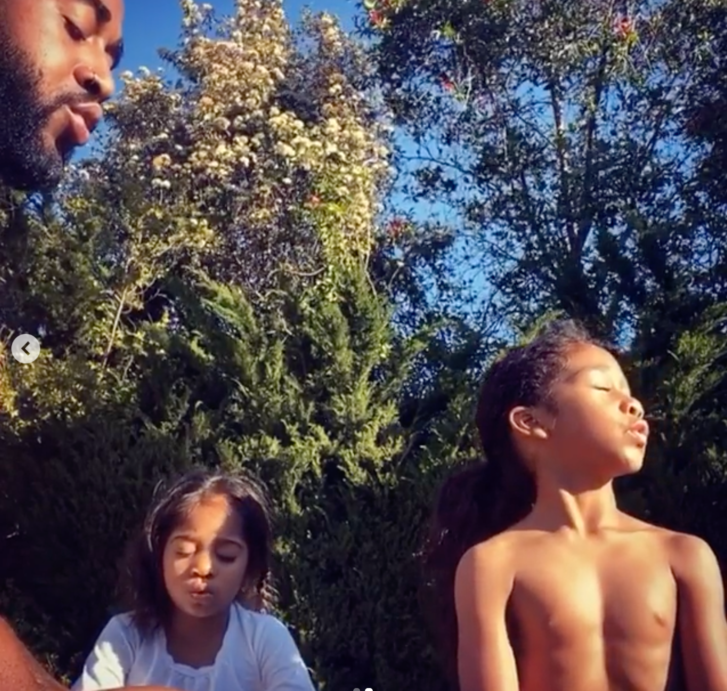 10 Photos That Prove Omarion Is The King Of Good Vibes