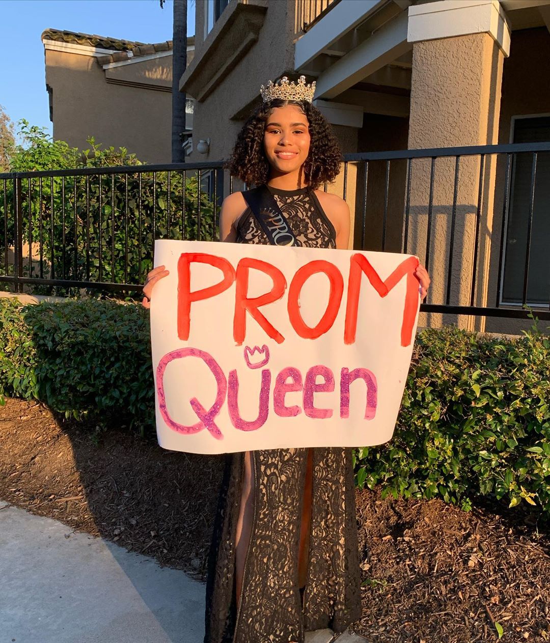 These 15 High School Seniors Are Still Celebrating Prom