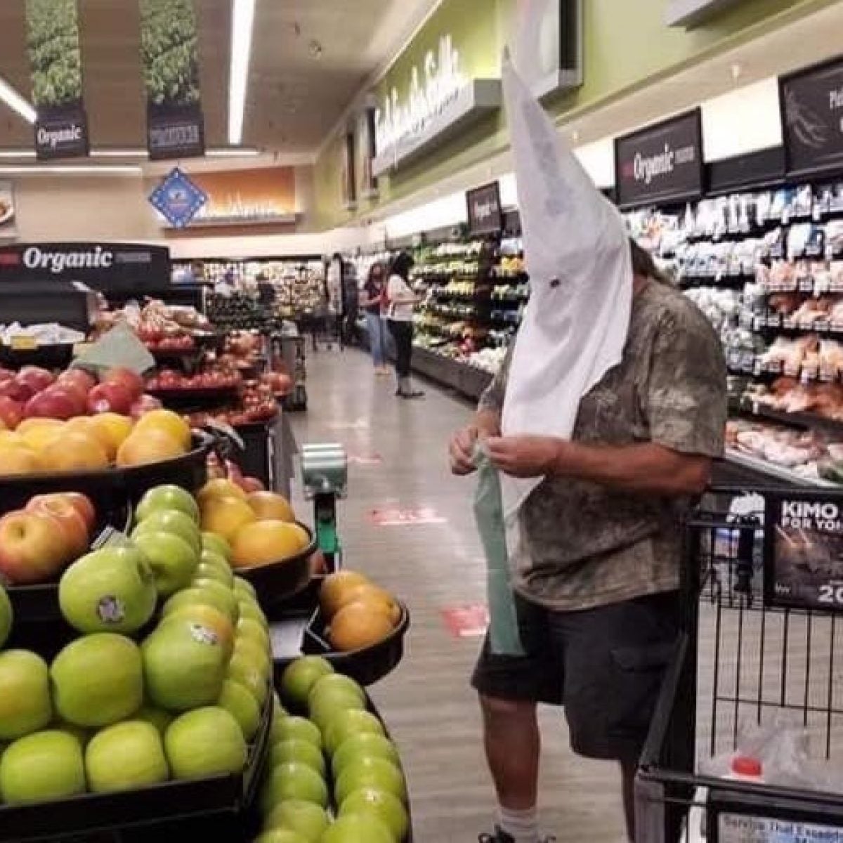 Sheriff's Department Investigating After Man Seen Grocery Shopping In KKK Hood