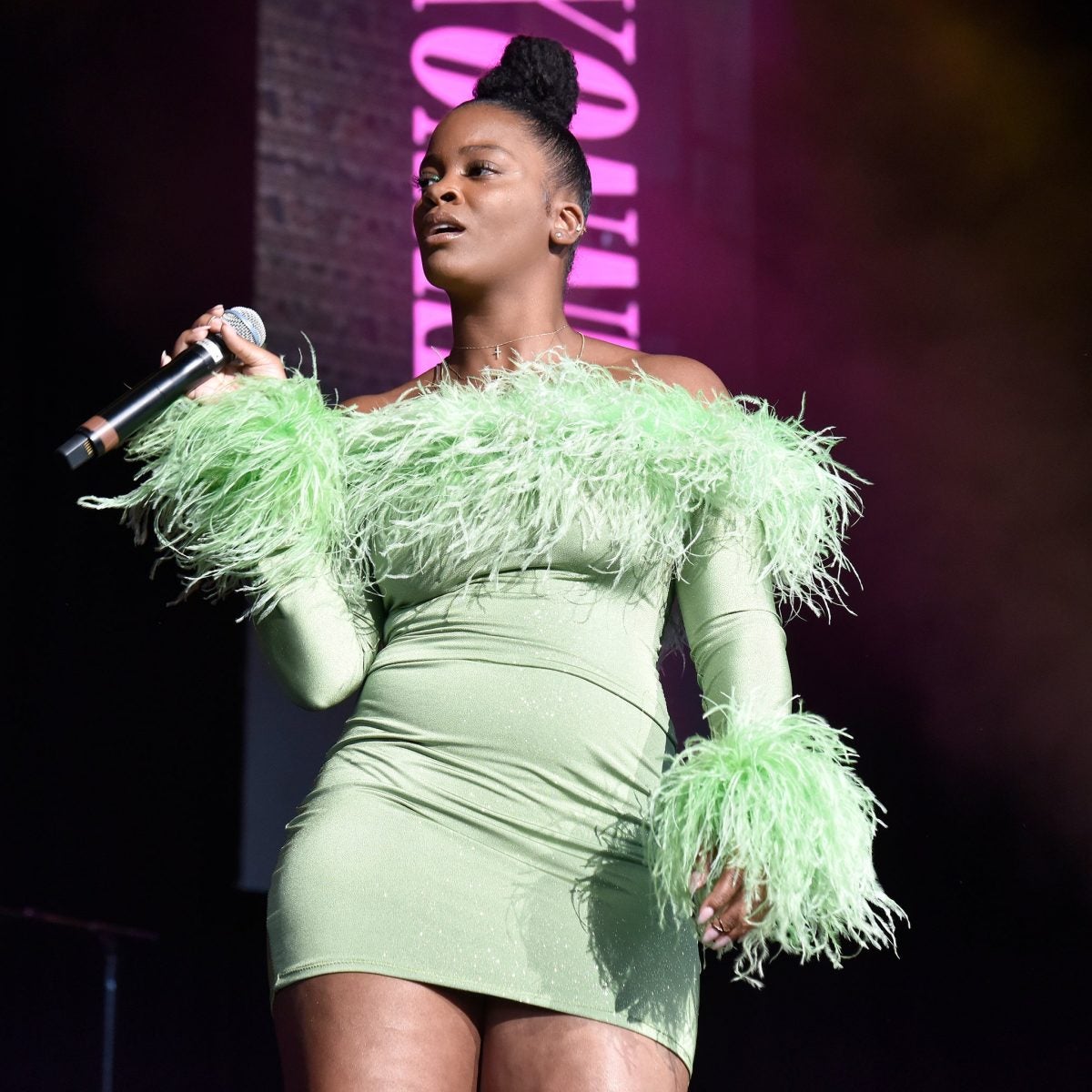 Ari Lennox Gets Candid About Her Critics: 'I Literally Can't Be A Carefree Woman'
