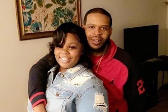 Breonna Taylor's Boyfriend Sues Louisville Police