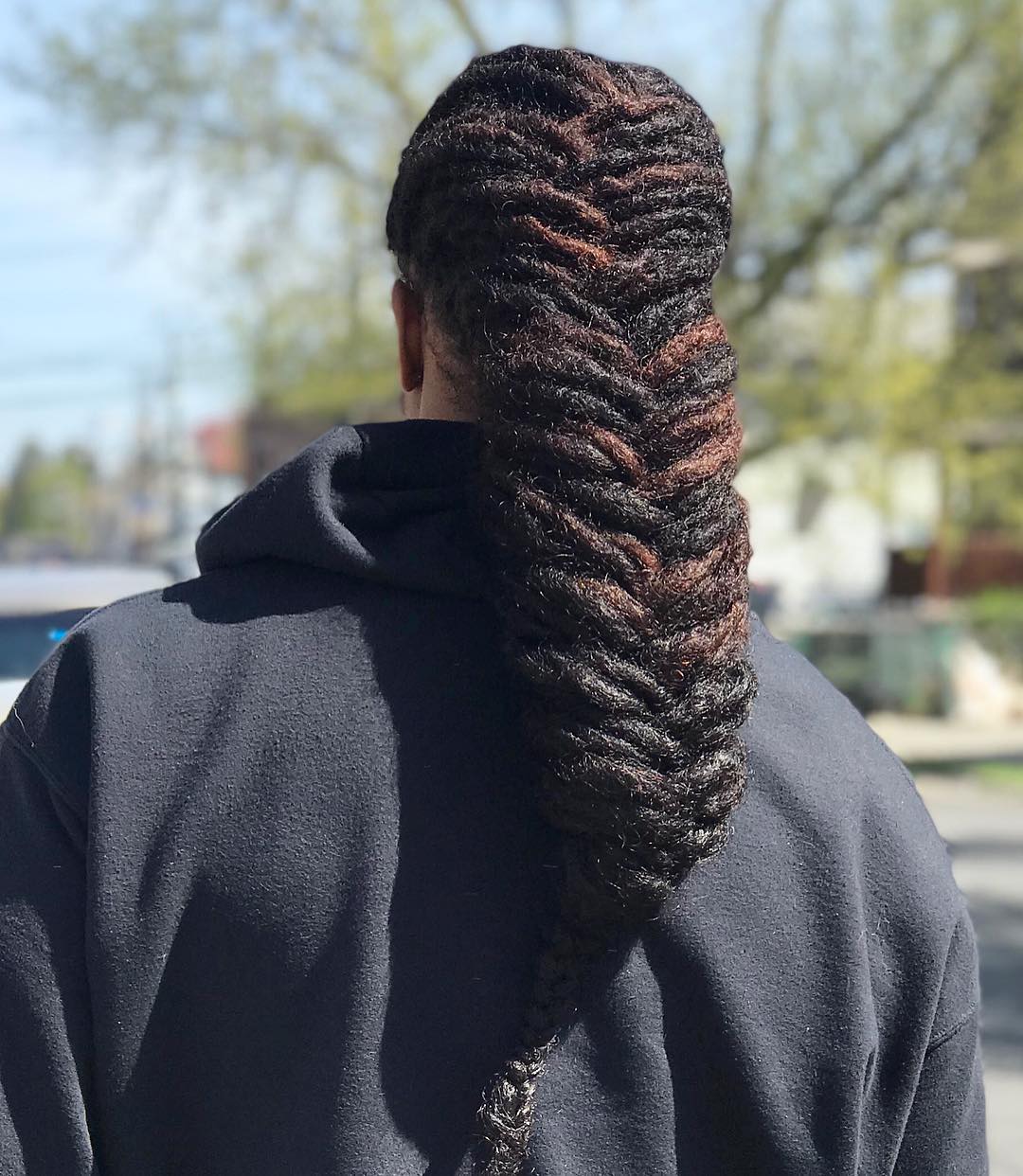This Hairstylist Makes Faux Locs Look Like The Real Deal